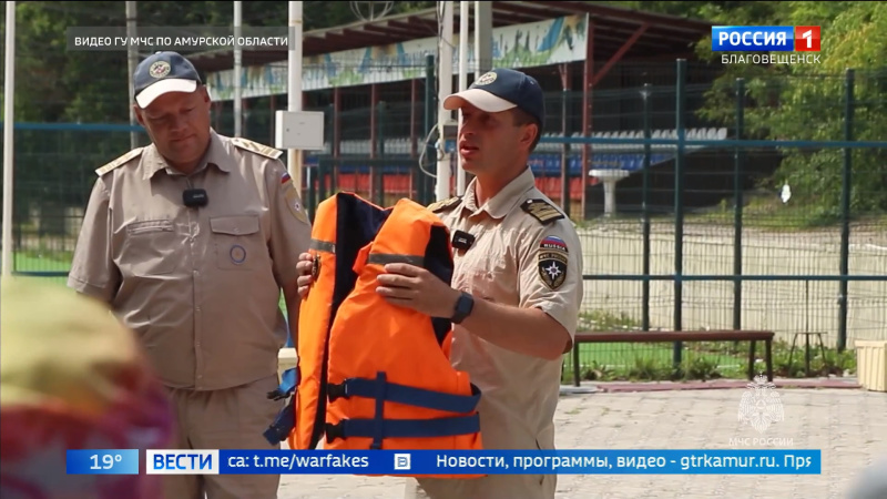 О безопасности у воды рассказали отдыхающим в лагере "Колосок"