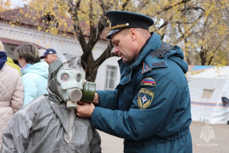 В городском парке культуры и отдыха отпраздновали 92-ю годовщину со Дня образования гражданской обороны (ФОТО, ВИДЕО, КОММЕНТАРИЙ)