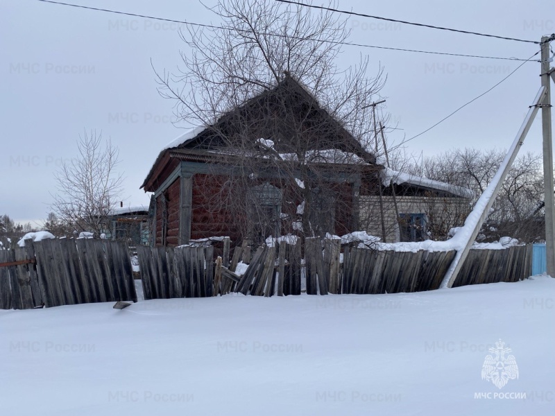 Огнеборцы Свободного тушили пожар в частном жилом доме