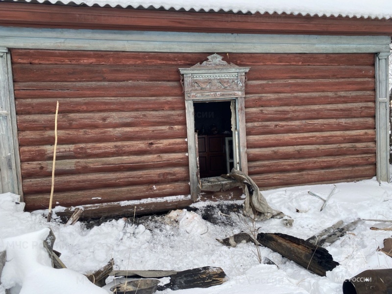 Огнеборцы Свободного тушили пожар в частном жилом доме